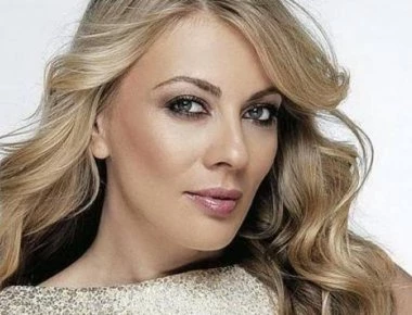 Σμαράγδα Καρύδη: Το #prayforGreece είναι λάθος!